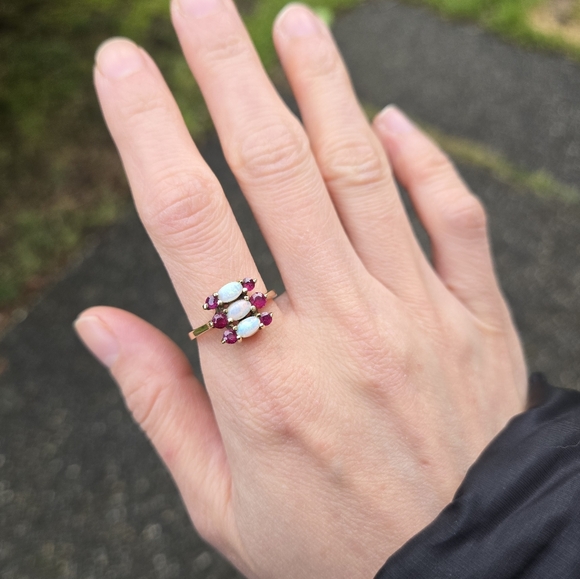 Antique Opal and ruby ring 14kt - Picture 7 of 7